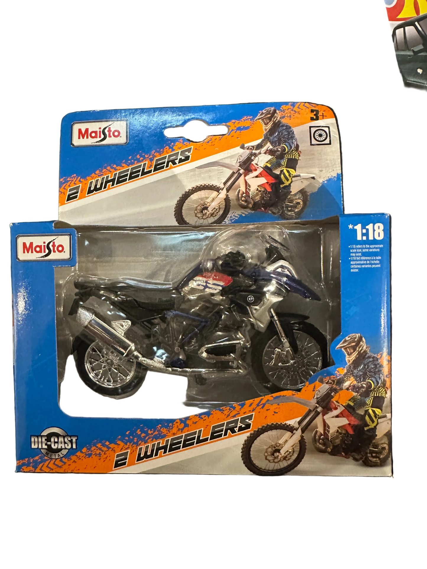 Maisto 1:18 BMW R 1200 GS 2017 Die-Cast Motorcycle Model | Official Licensed Collectible