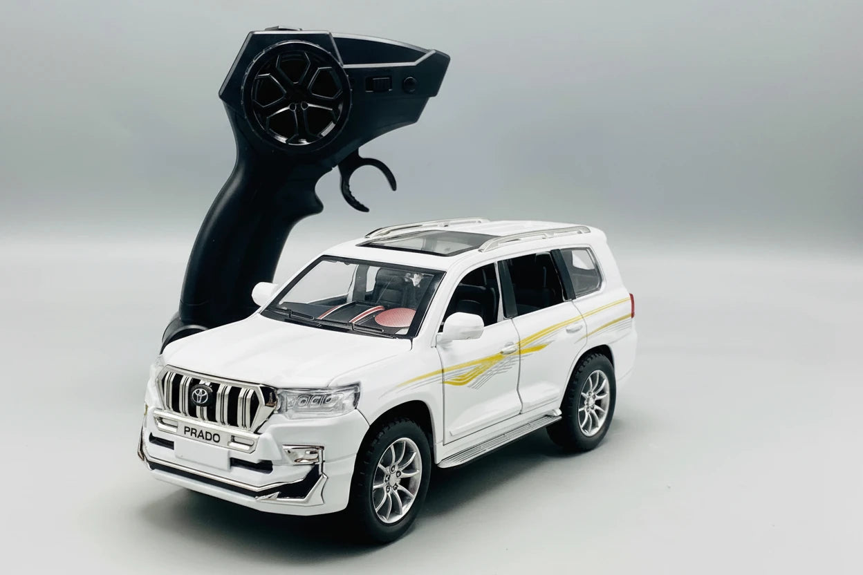1:24 RC Toyota Land Cruiser Prado Die-Cast Model Car – Remote Control SUV with Lights & Openable Doors