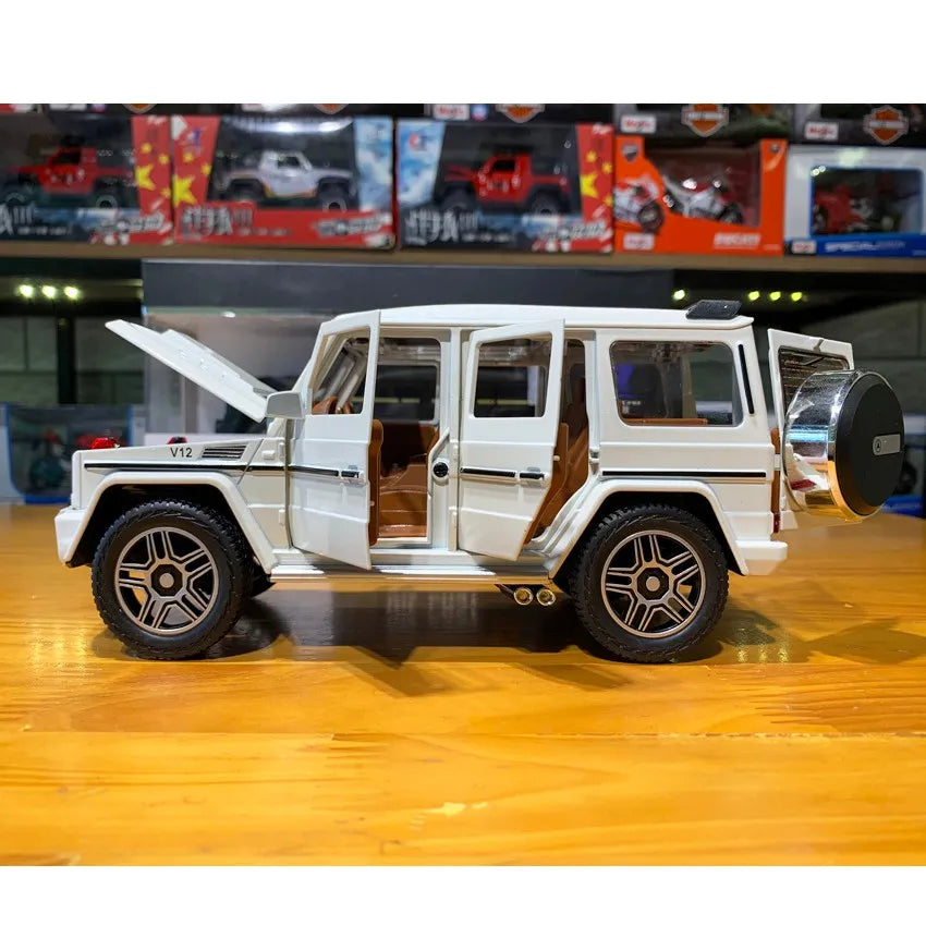 Mercedes Benz G63 Alloy diecast model car lights sound 1:24